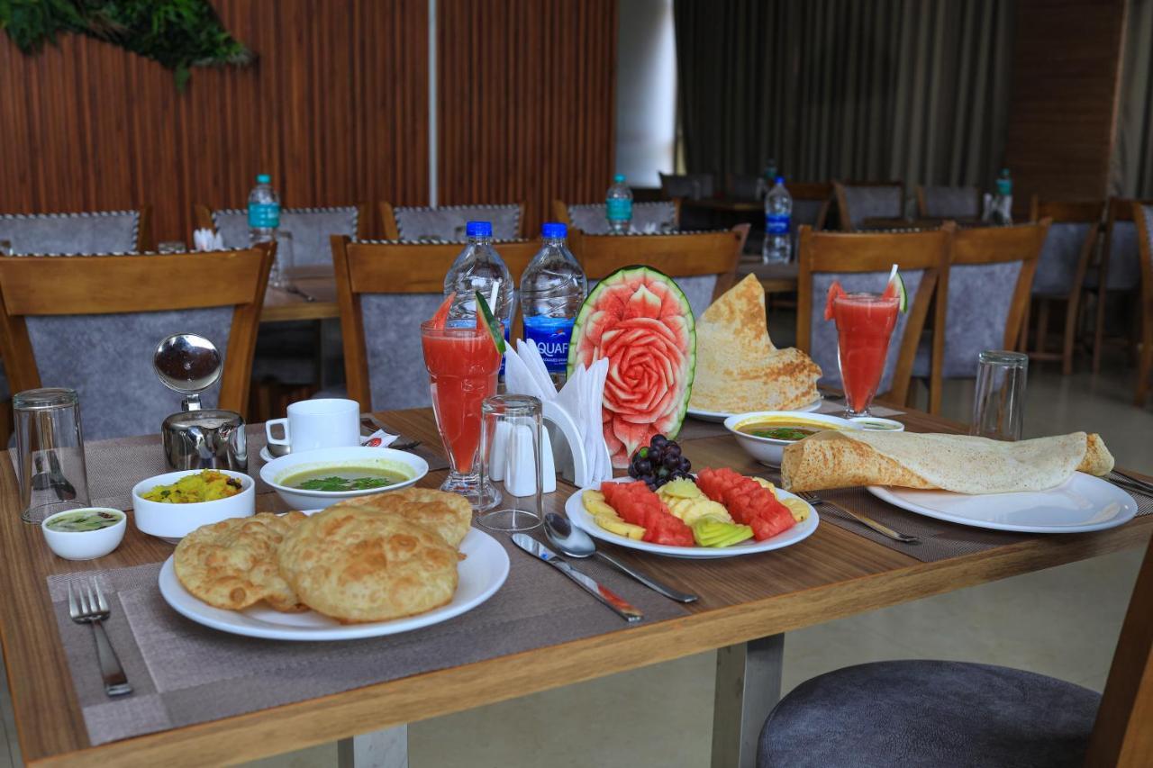 Hotel Sky Sierra Wayanad Kalpetta Exterior photo