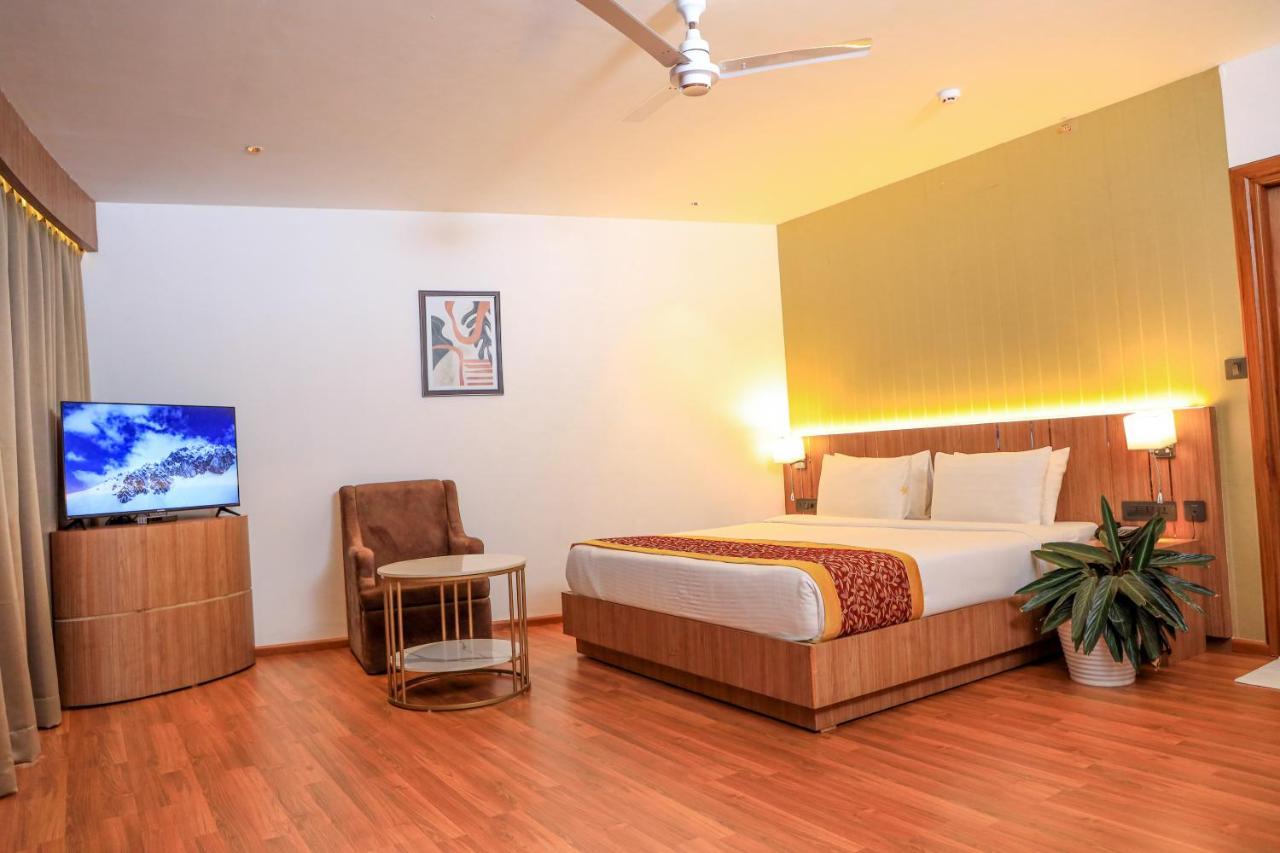 Hotel Sky Sierra Wayanad Kalpetta Exterior photo