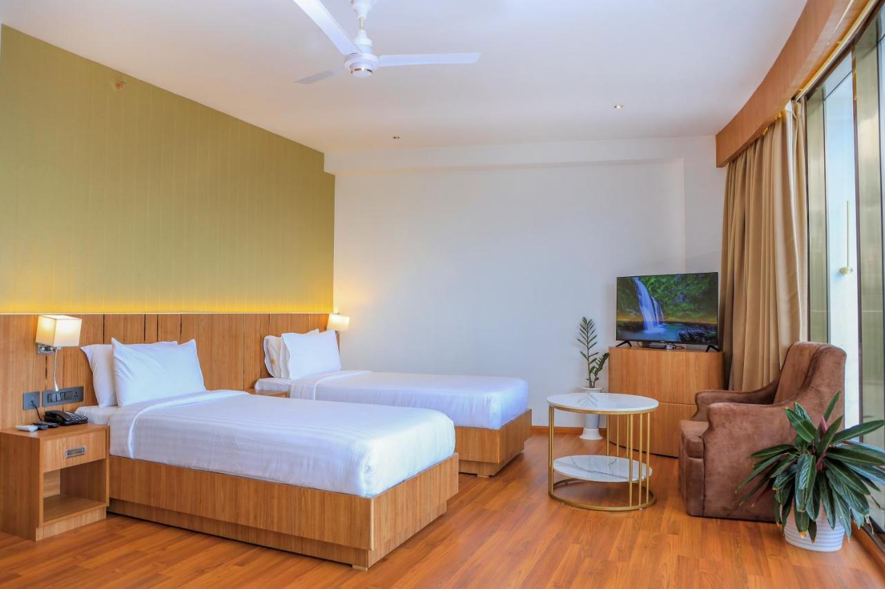 Hotel Sky Sierra Wayanad Kalpetta Exterior photo